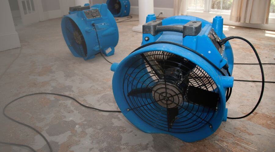 Why choose water damage restoration service for storm damage restoration in Hartford